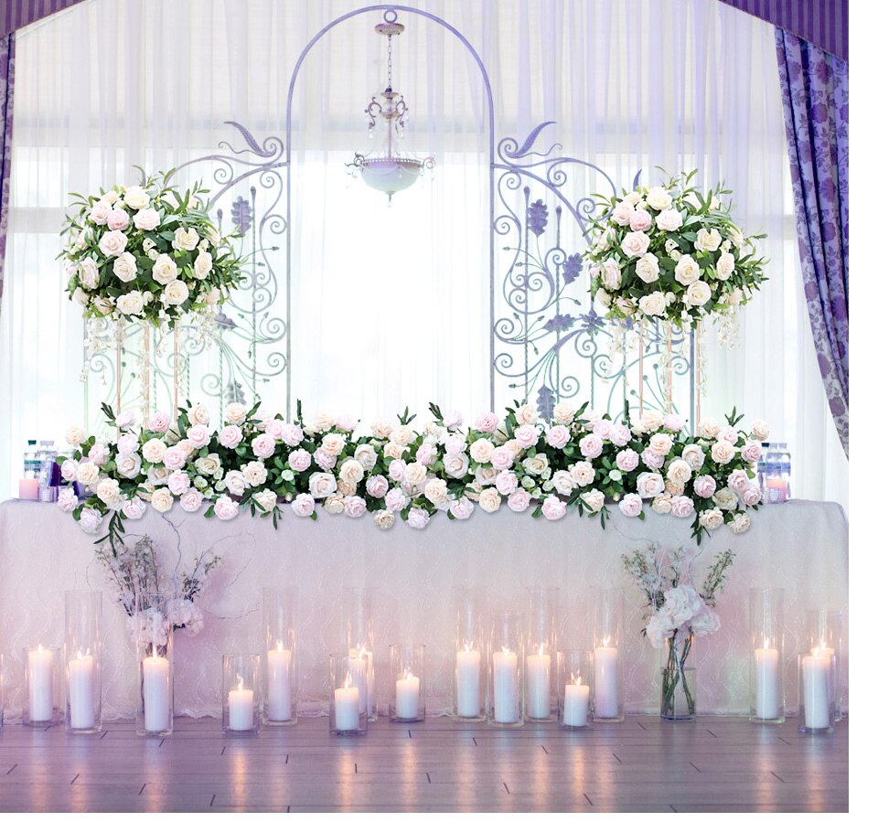 How do you budget for wedding flowers?