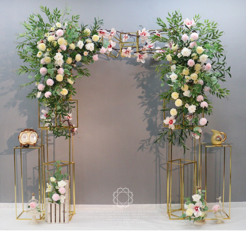 Tablecloth and backdrop selection for an elegant display