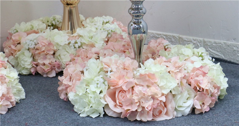 white flower arrangements for dining room table10