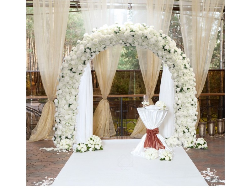 how much chiffon for wedding arch?