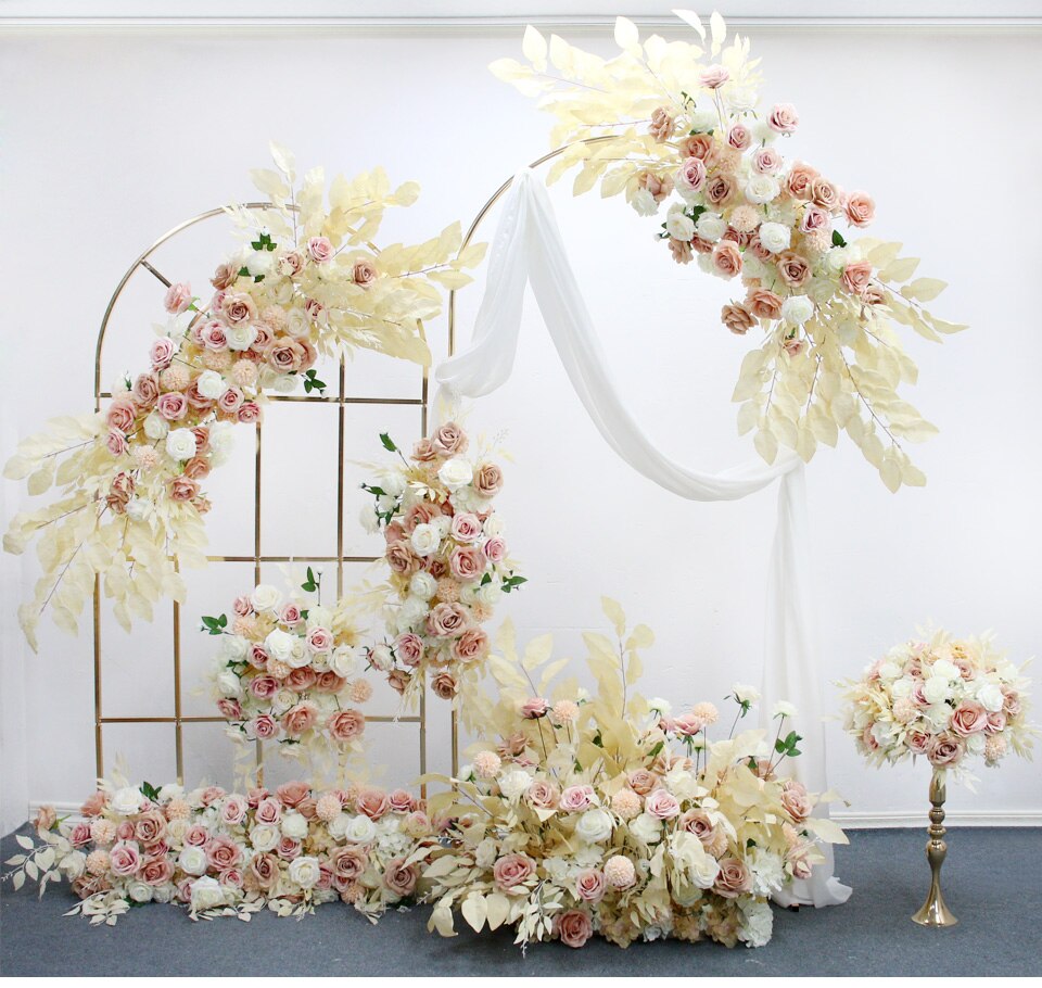 How do you use mirrors in wedding decor?
