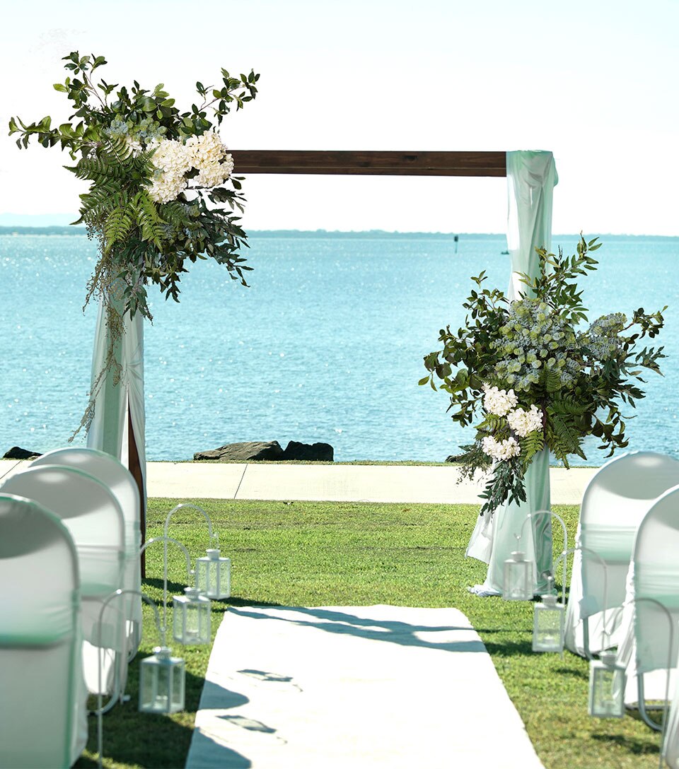 how to decorate folding chairs for wedding reception?