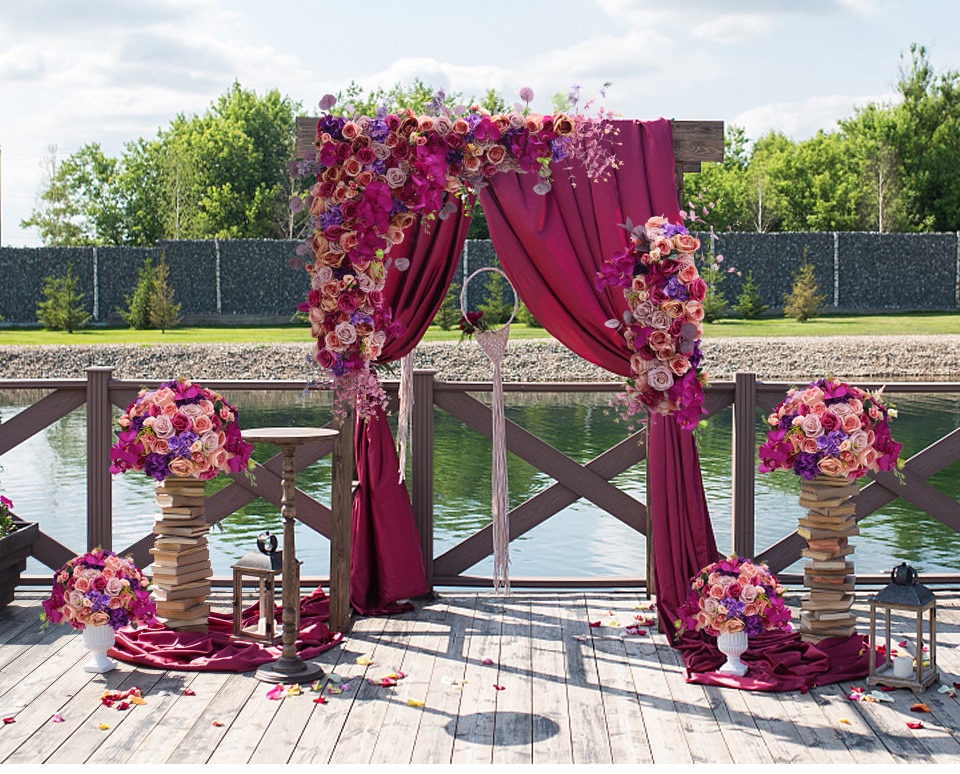 how to make flower arch for wedding?