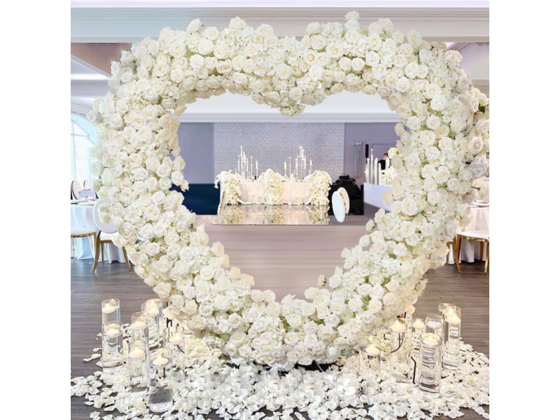 how to decorate semiround wedding arch?