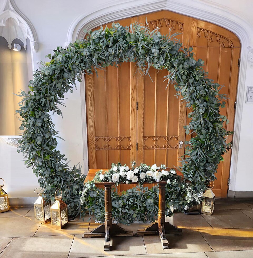 how to make a wedding door arch?